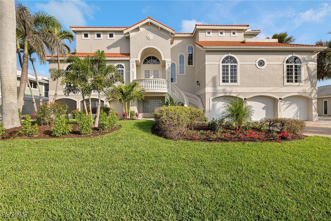 4 Bed Pool Home for Sale in Sanibel Estates, photo 2