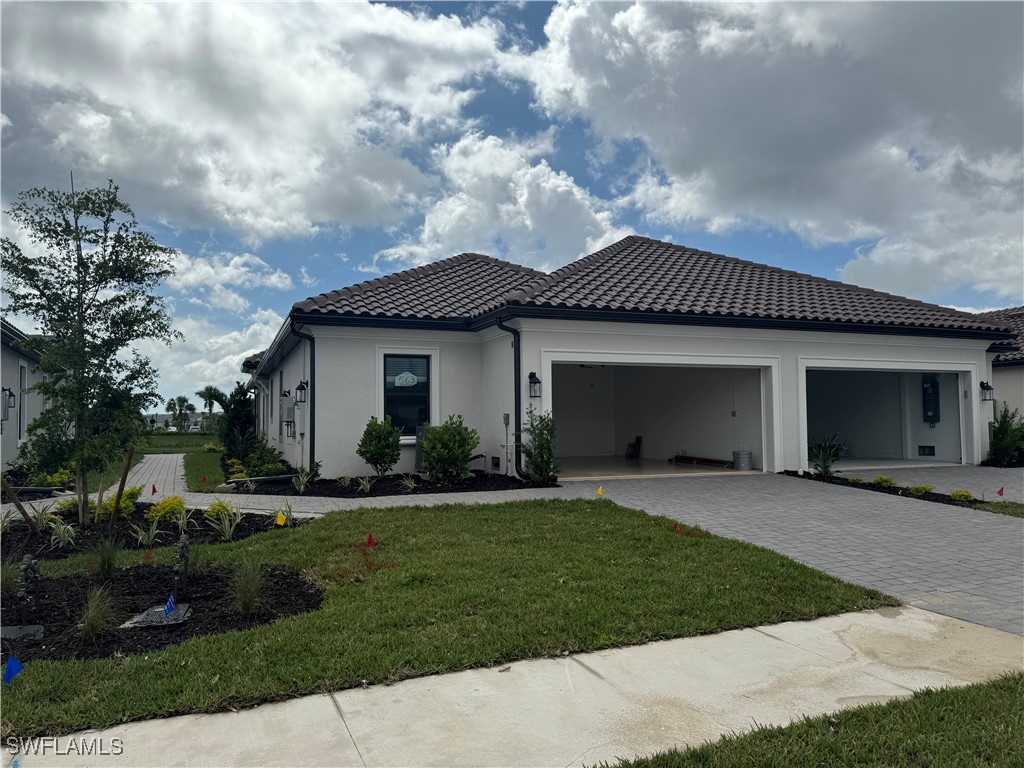 3 Bed Waterfront Home for Sale in Naples, FL, $565,509 — photo 2