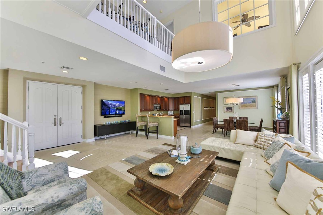 3 Bed Condominium for Sale in Naples, photo 2
