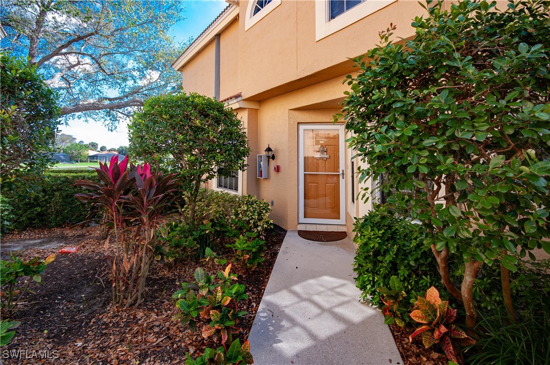 3 Bed Waterfront Home for Sale in Amberley Court, photo 2