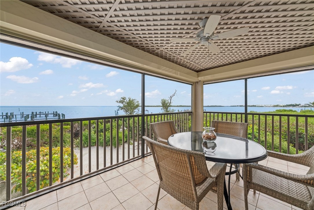 2 Bed Pool Home for Sale in Captiva, FL, $1,275,000 — photo 2