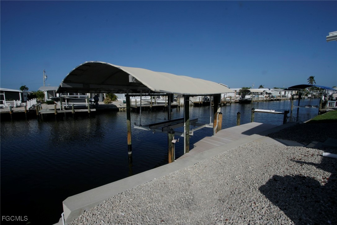 2 Bed Waterfront Home for Sale in Cherry Estates, FL — photo 2
