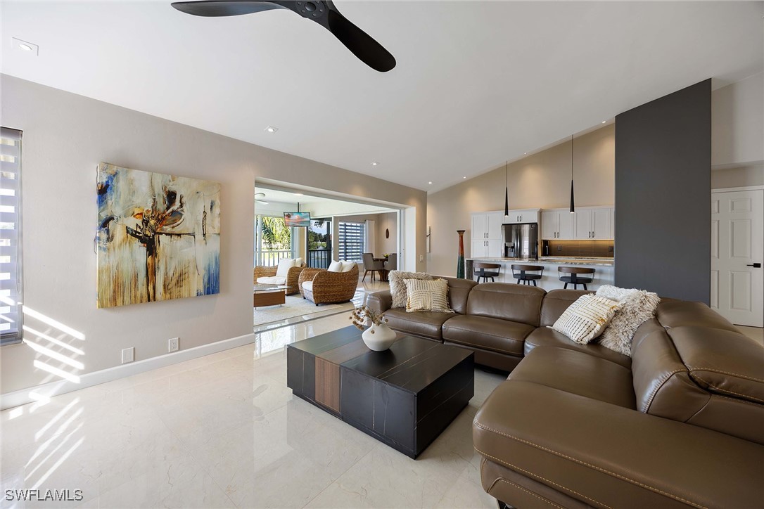 2 Bed Condominium for Sale in Worthington, photo 2