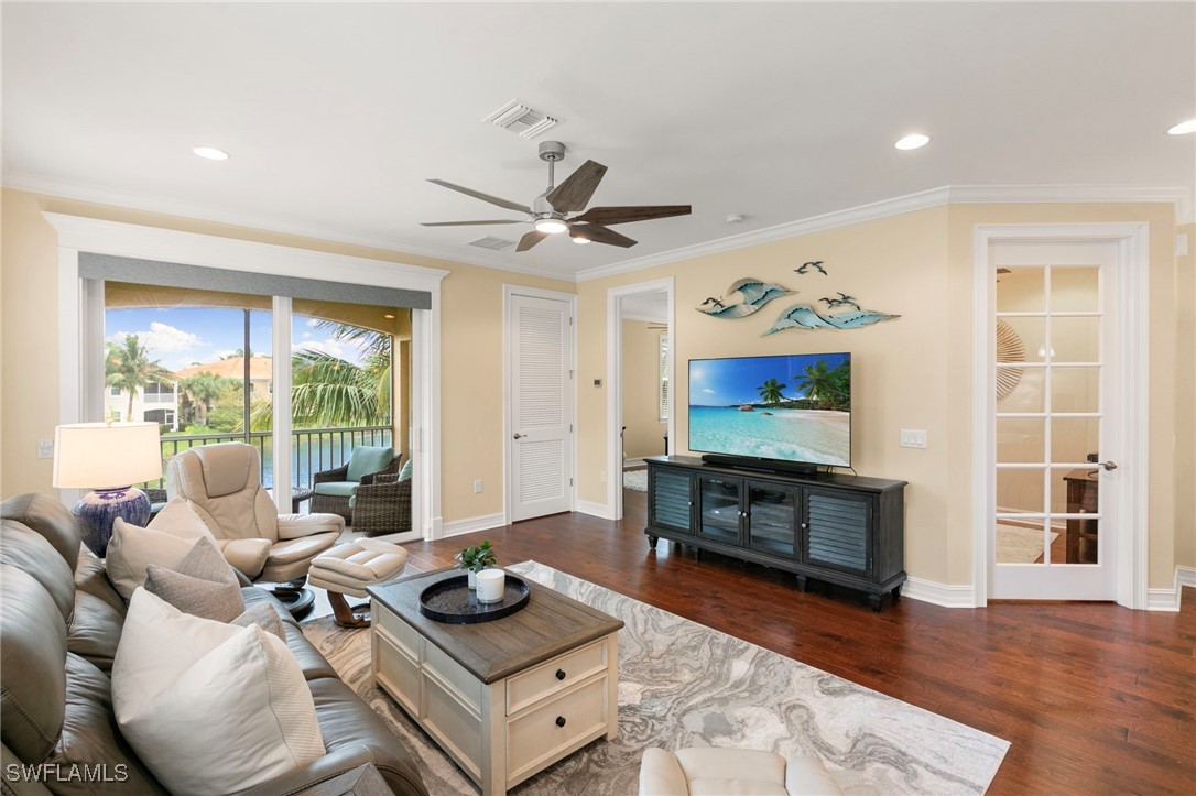 3 Bed Waterfront Home for Sale in Sorrento, photo 2