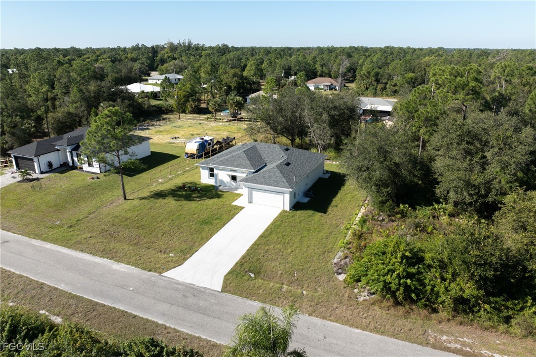 4 Bed SingleFamilyResidence for Sale in Lehigh Acres, photo 2