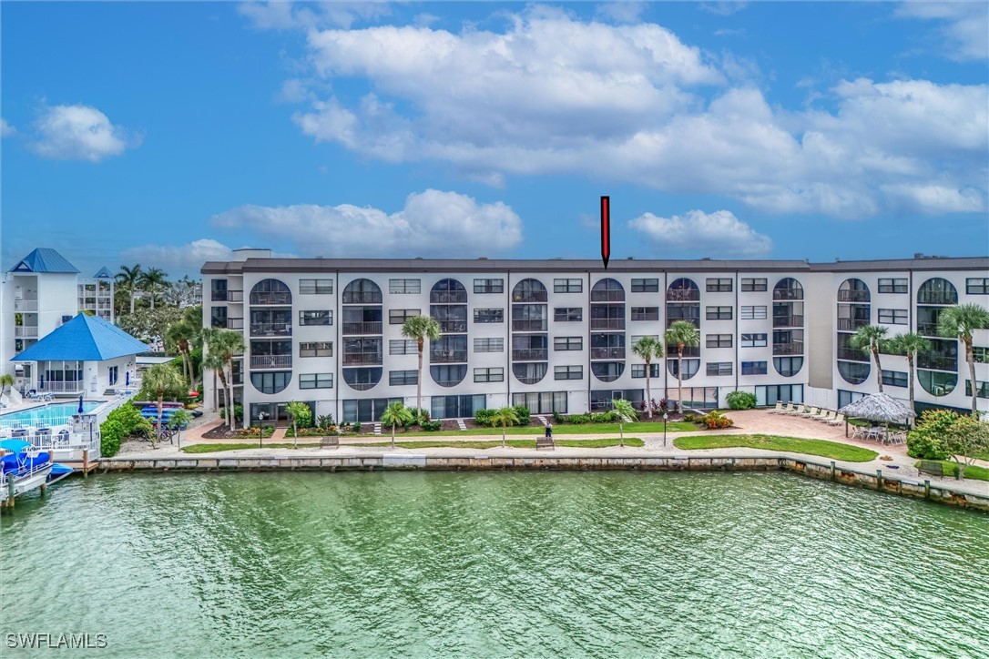 2 Bed Waterfront Home for Sale in Anglers Cove, FL, $359,000 — photo 2