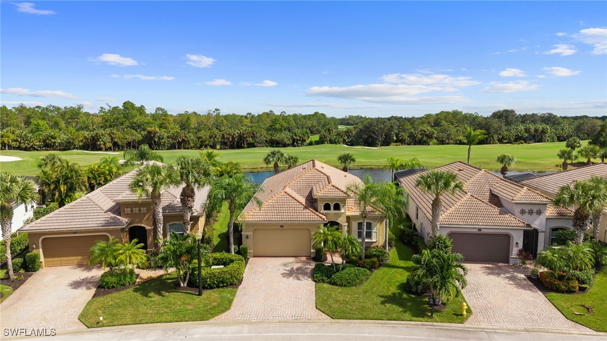 4 Bed Pool Home for Sale in Heritage Bay, FL, $999,000 — photo 2