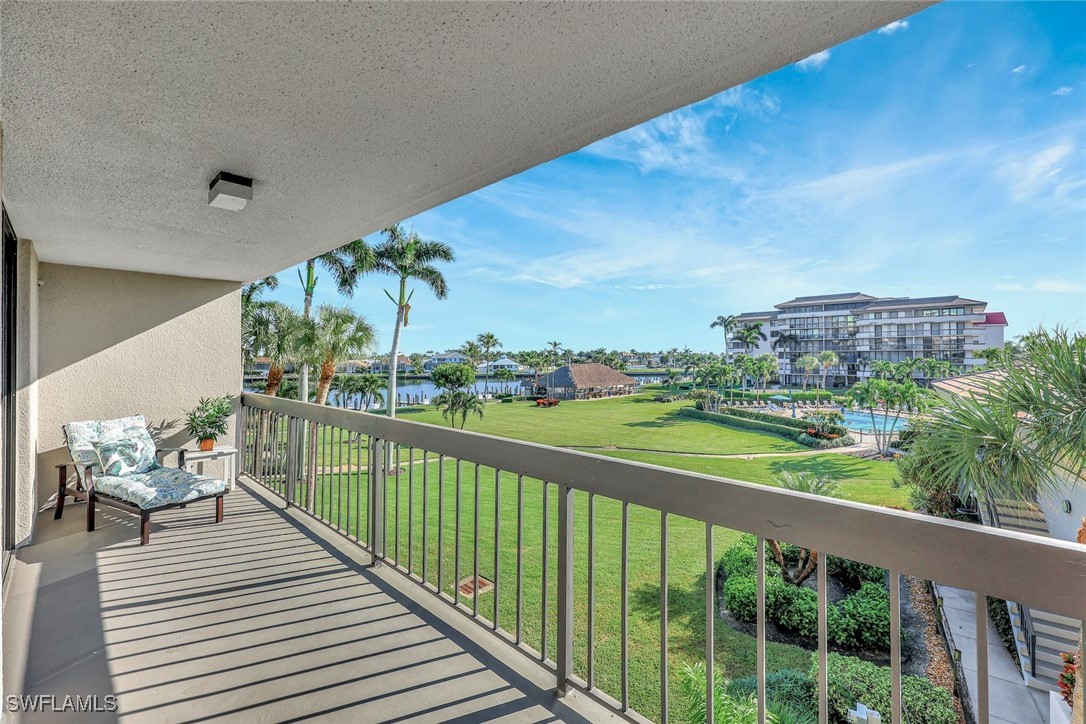 2 Bed Condominium for Sale in South Seas, FL, $525,000 — photo 2