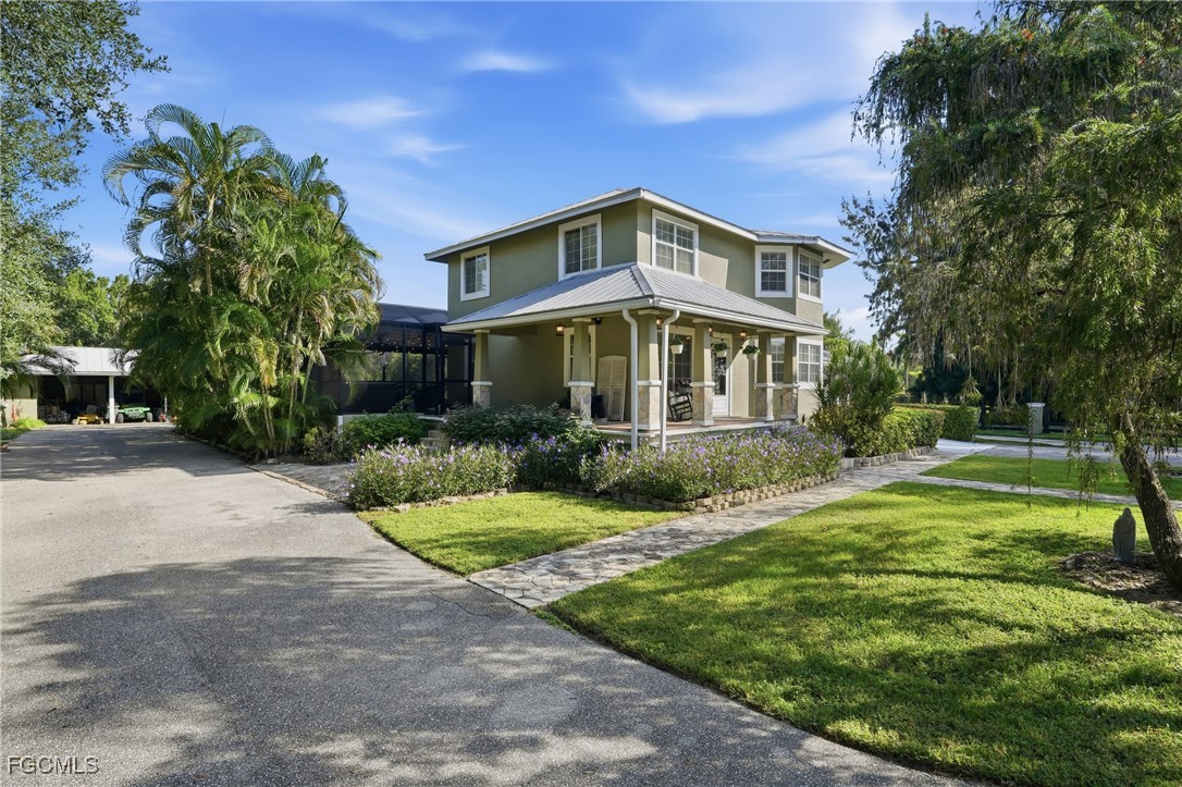 3 Bed Pool Home for Sale in North Fort Myers, photo 2