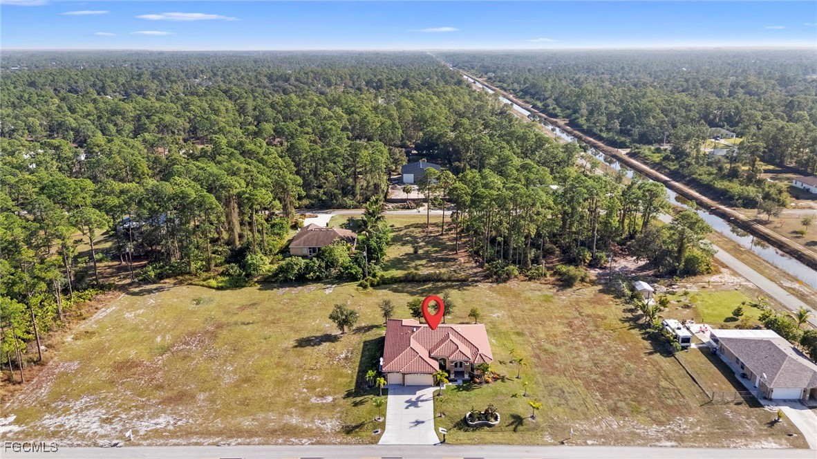 3 Bed SingleFamilyResidence for Sale in Lehigh Acres, photo 2