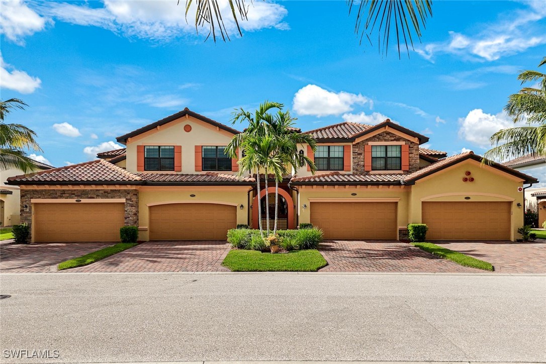 3 Bed Waterfront Home for Sale in Bonita Springs, FL — photo 2
