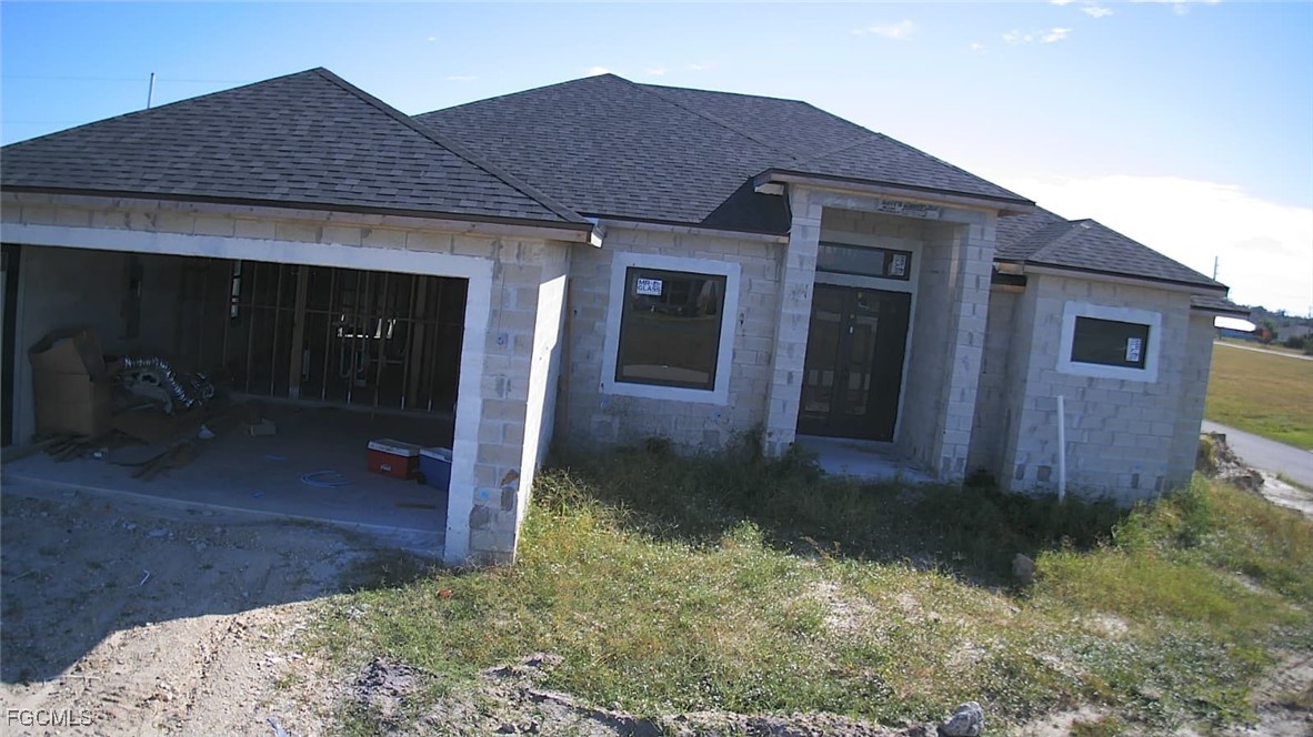 3 Bed SingleFamilyResidence for Sale in Cape Coral, photo 2