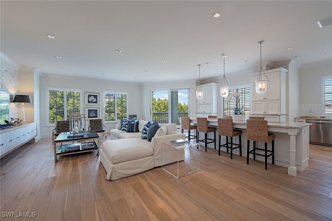 3 Bed Condominium for Sale in Crayton Place, photo 2