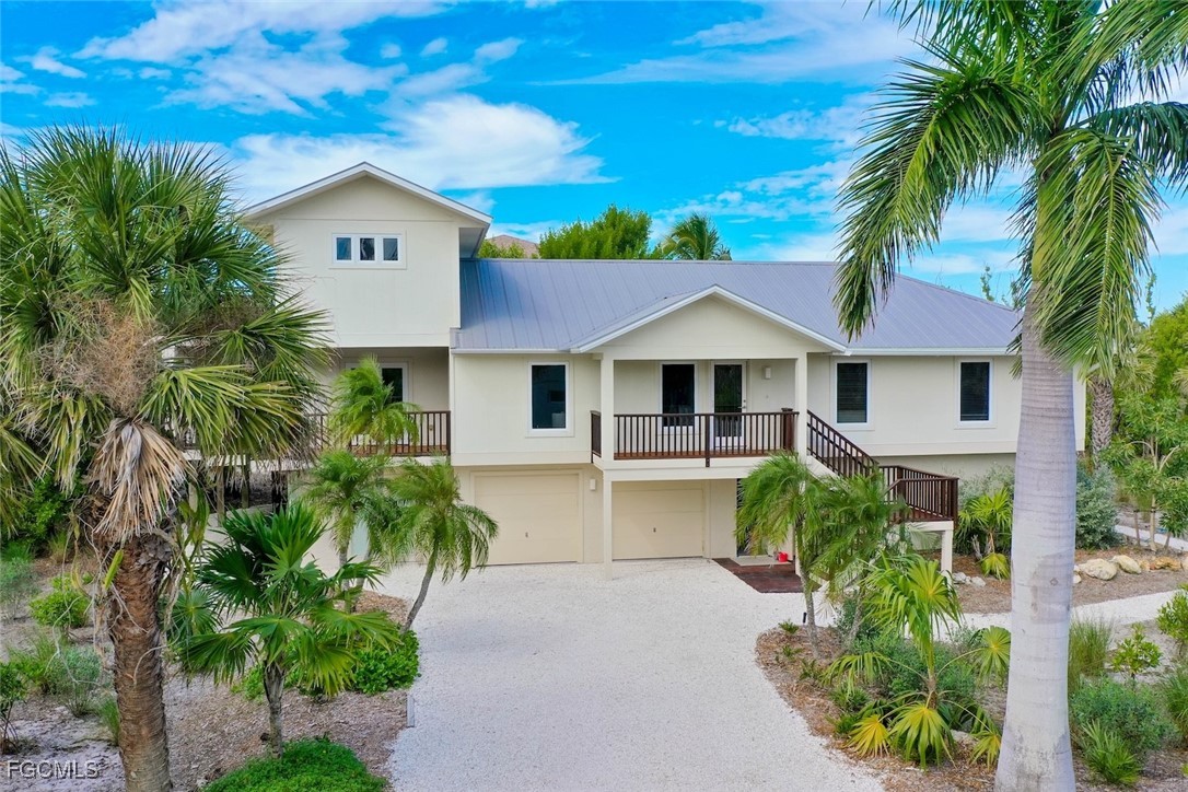 4 Bed SingleFamilyResidence for Sale in Gulf Pines, FL — photo 2