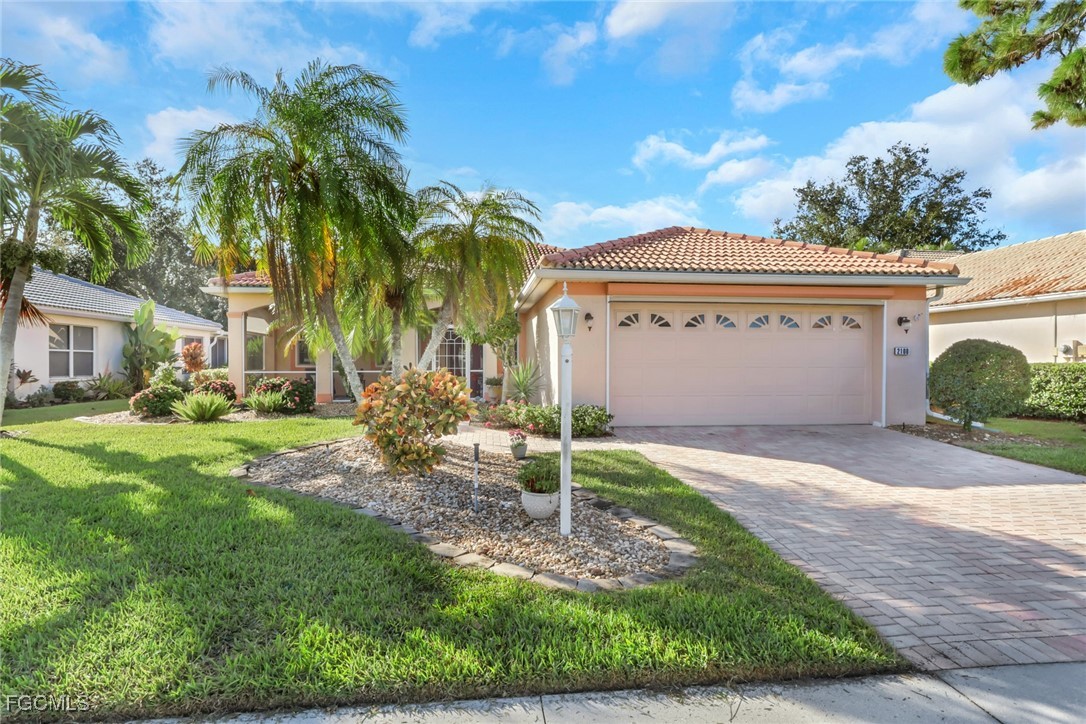 2 Bed SingleFamilyResidence for Sale in North Fort Myers, FL — photo 2