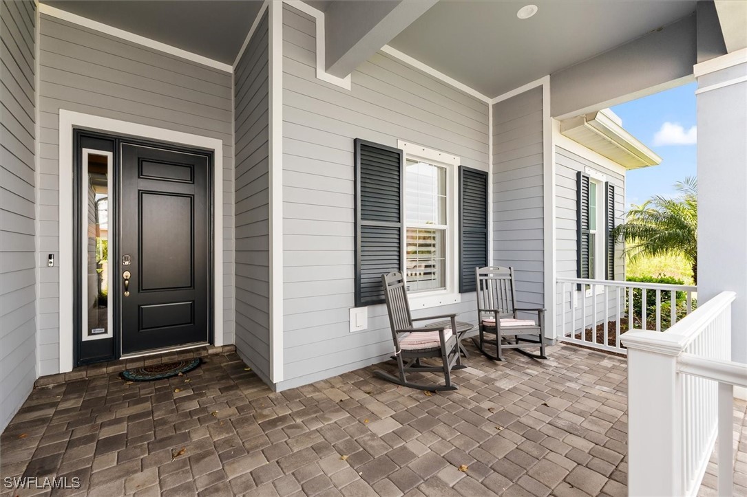 4 Bed SingleFamilyResidence for Sale in Winding River, FL — photo 2