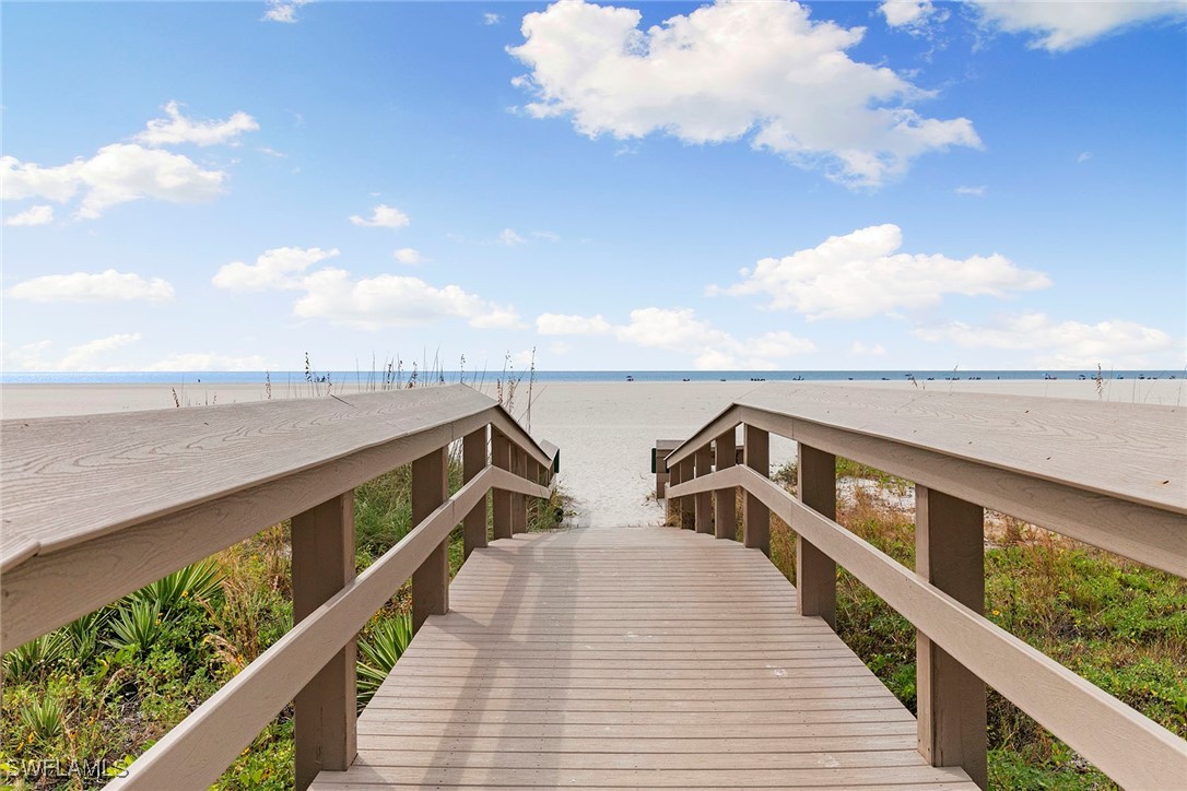 Condominium for Sale in Sunset House, FL, $335,000 — photo 2