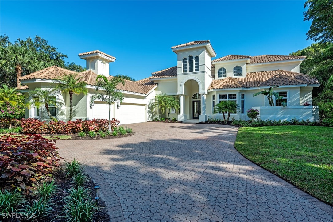 6 Bed Pool Home for Sale in Colliers Reserve, photo 2