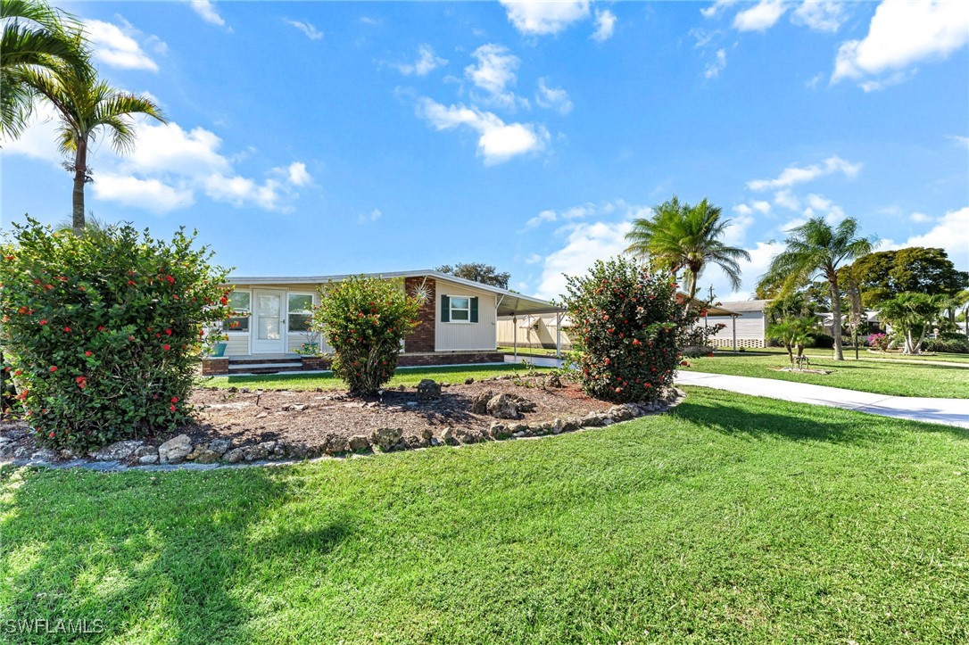 2 Bed ManufacturedHome for Sale in Naples, FL, $159,000 — photo 2