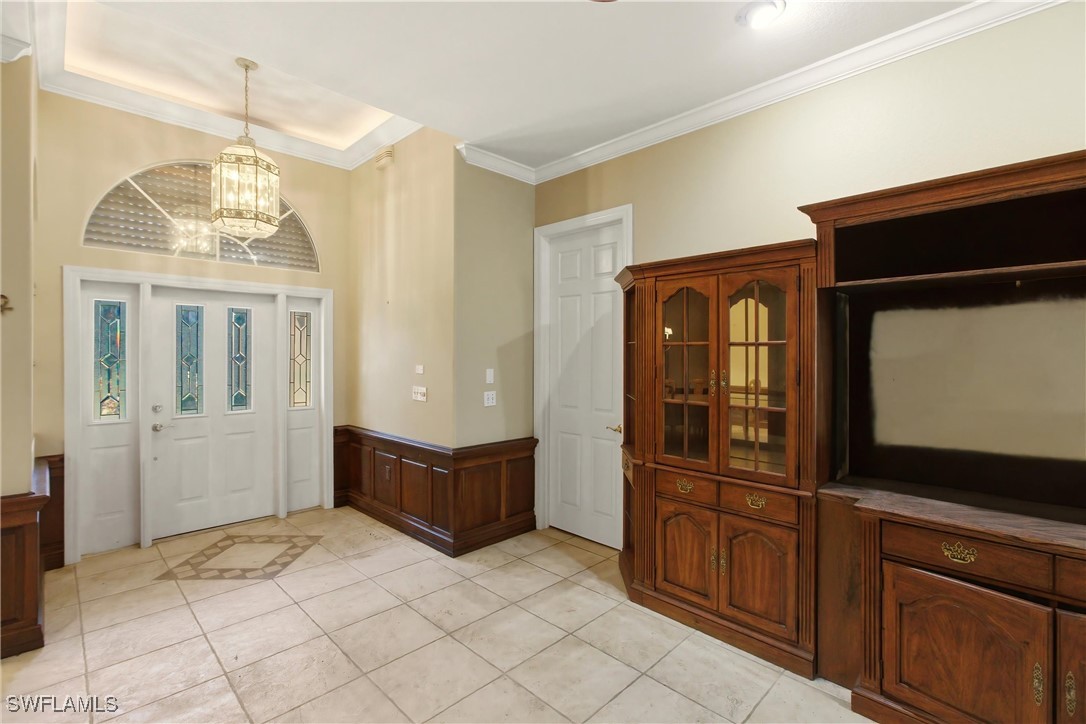 3 Bed SingleFamilyResidence for Sale in Naples, photo 2