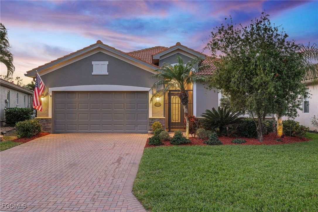 3 Bed Waterfront Home for Sale in Bella Terra, FL — photo 2