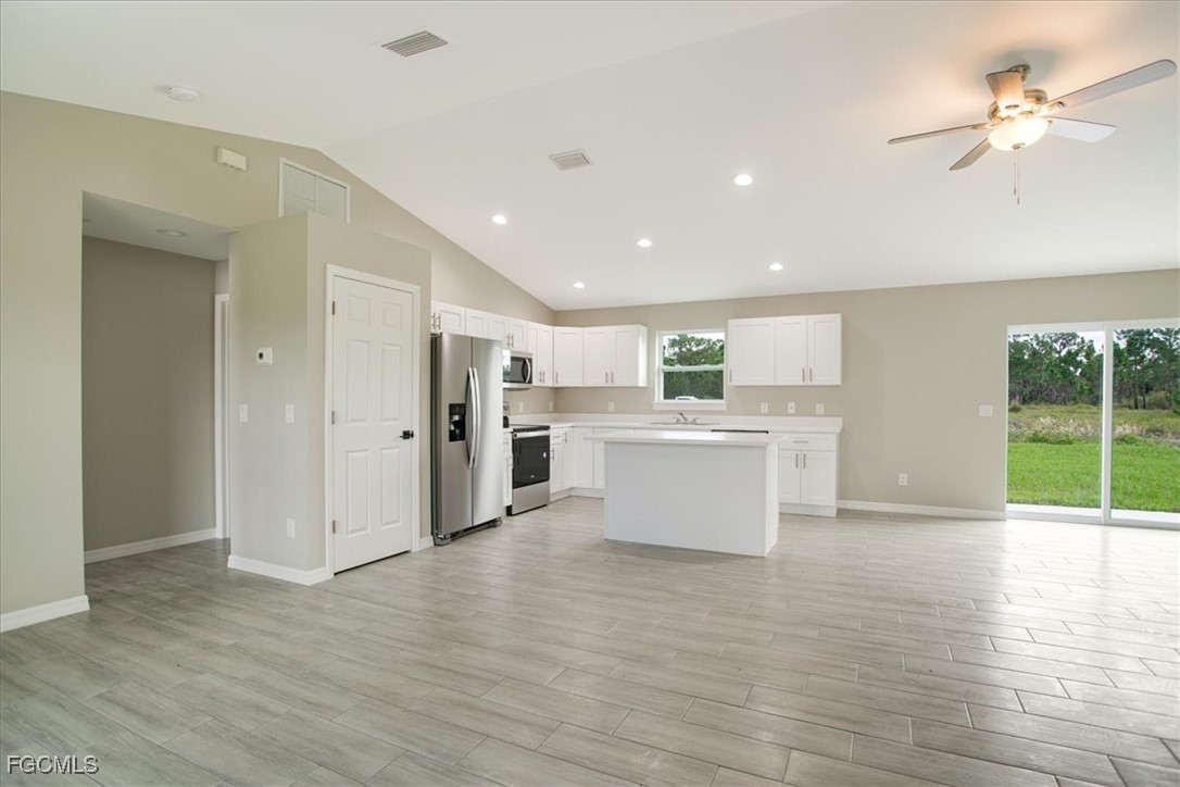 4 Bed SingleFamilyResidence for Sale in Lehigh Acres, FL — photo 2