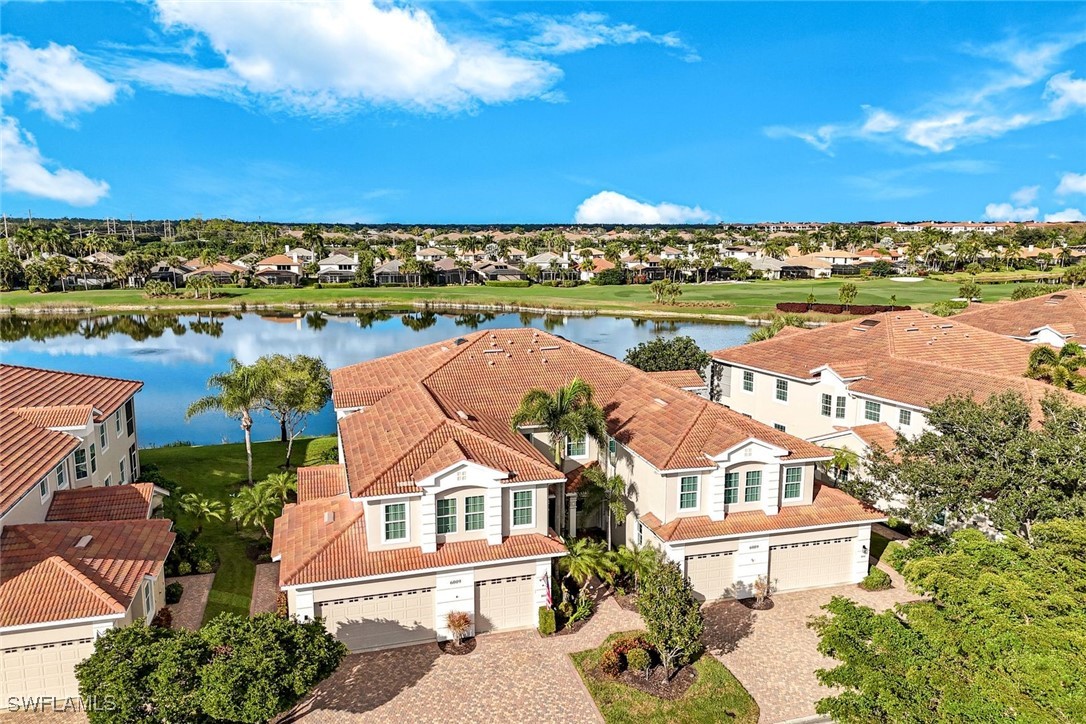 3 Bed Waterfront Home for Sale in Trophy Club, FL, $565,000 — photo 2