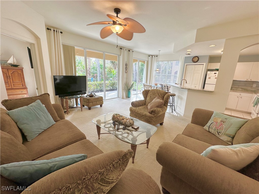 2 Bed Condominium for Sale in Cypress Walk, photo 2