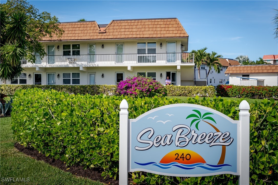 2 Bed Condominium for Sale in Seabreeze, FL, $279,000 — photo 2