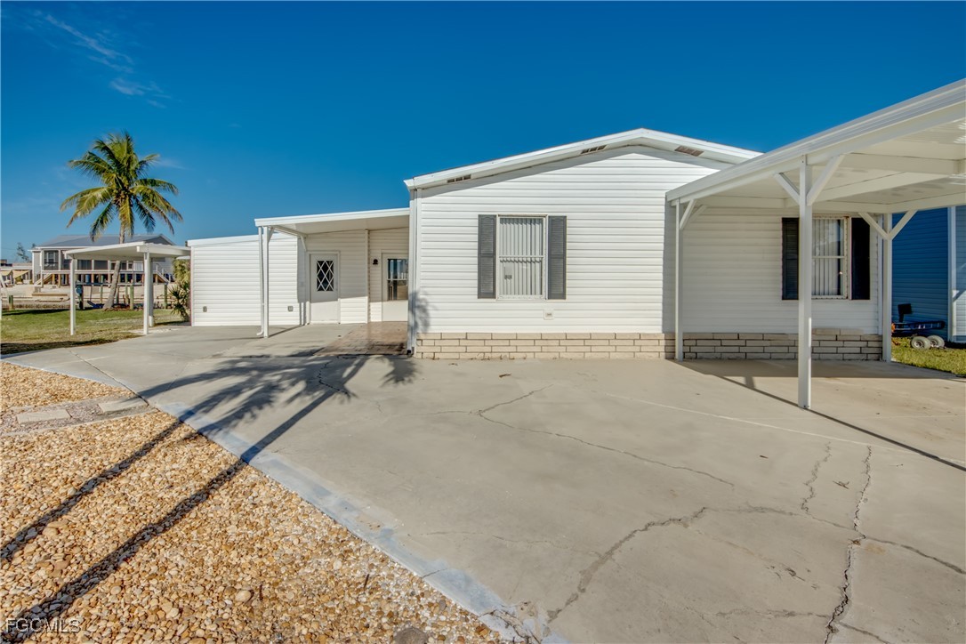 2 Bed Waterfront Home for Sale in Pine Island Cove, FL — photo 2