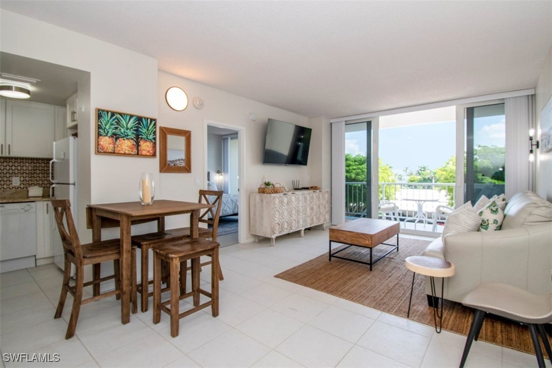 1 Bed Waterfront Home for Sale in Marco Island, FL, $325,000 — photo 2