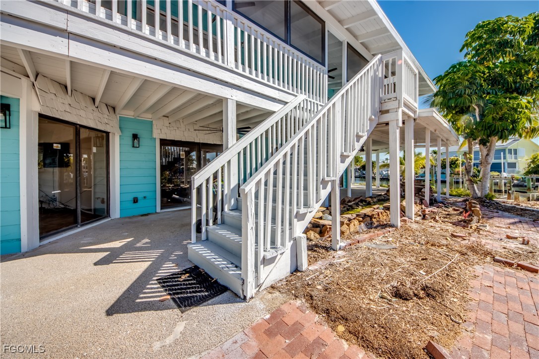 1 Bed Waterfront Home for Sale in Bayview Acres, FL — photo 2