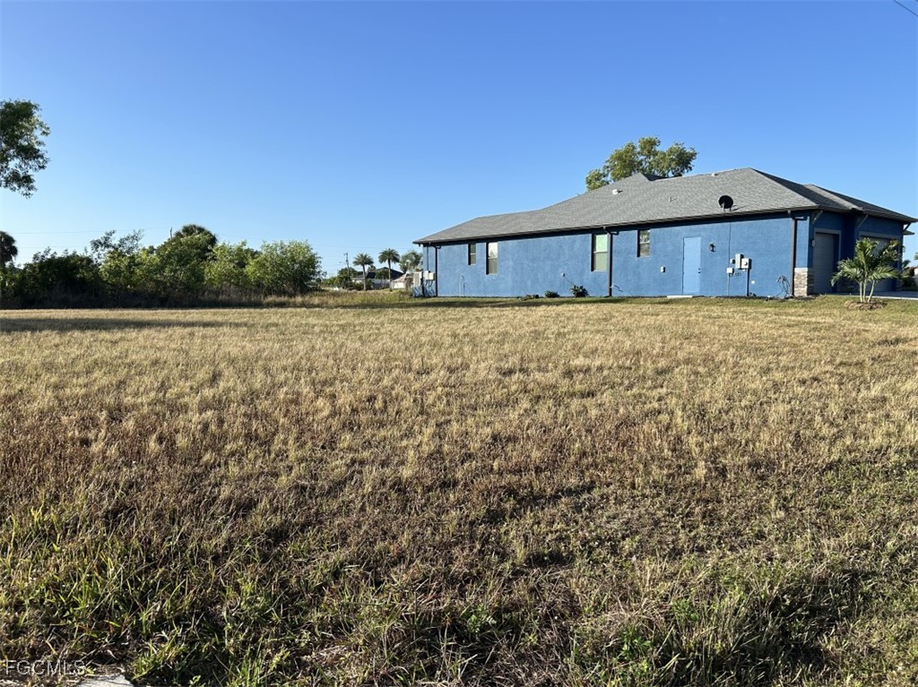 Waterfront Home for Sale in Cape Coral, photo 2