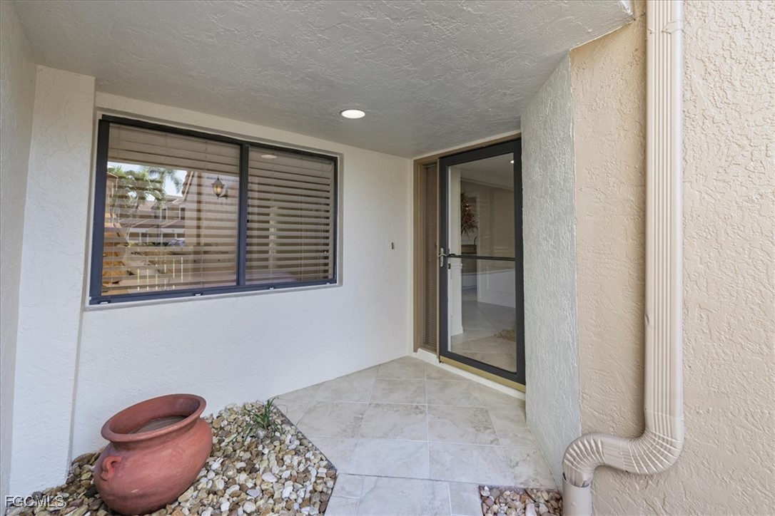 2 Bed Condominium for Sale in Pines, FL, $275,000 — photo 2