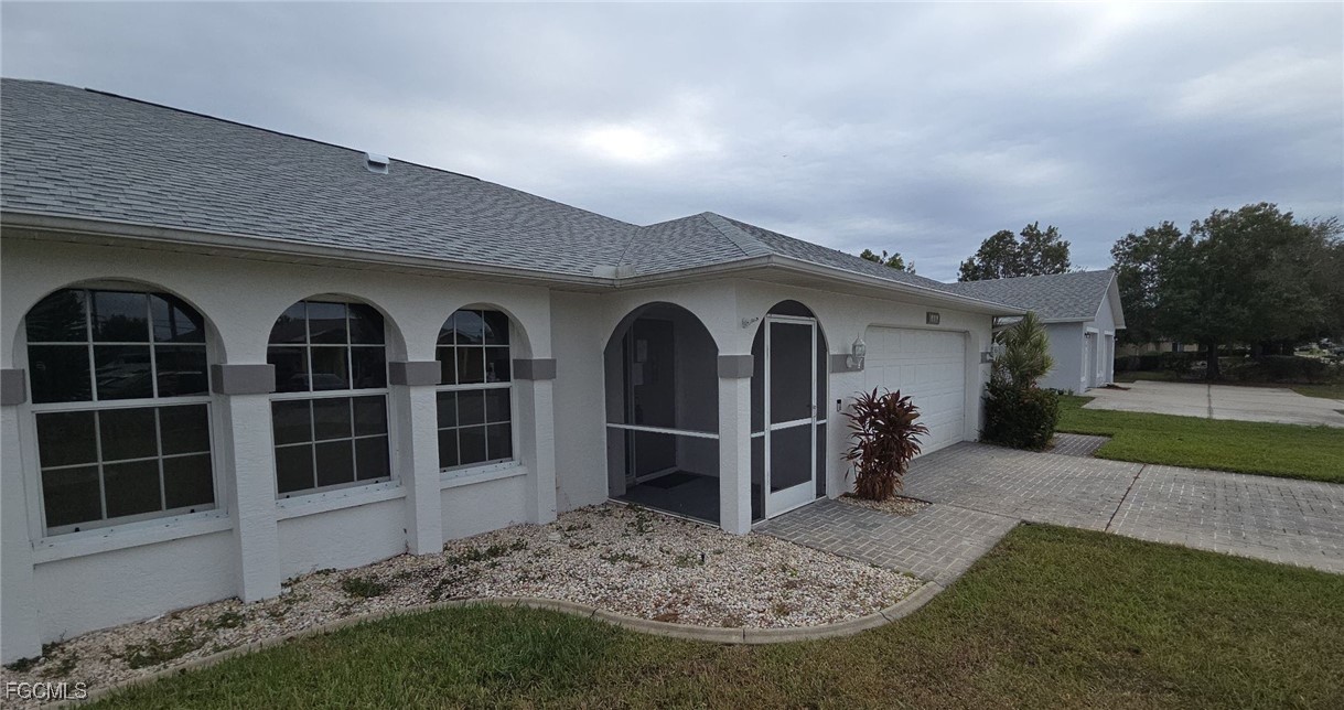 3 Bed Pool Home for Sale in Cape Coral, photo 2