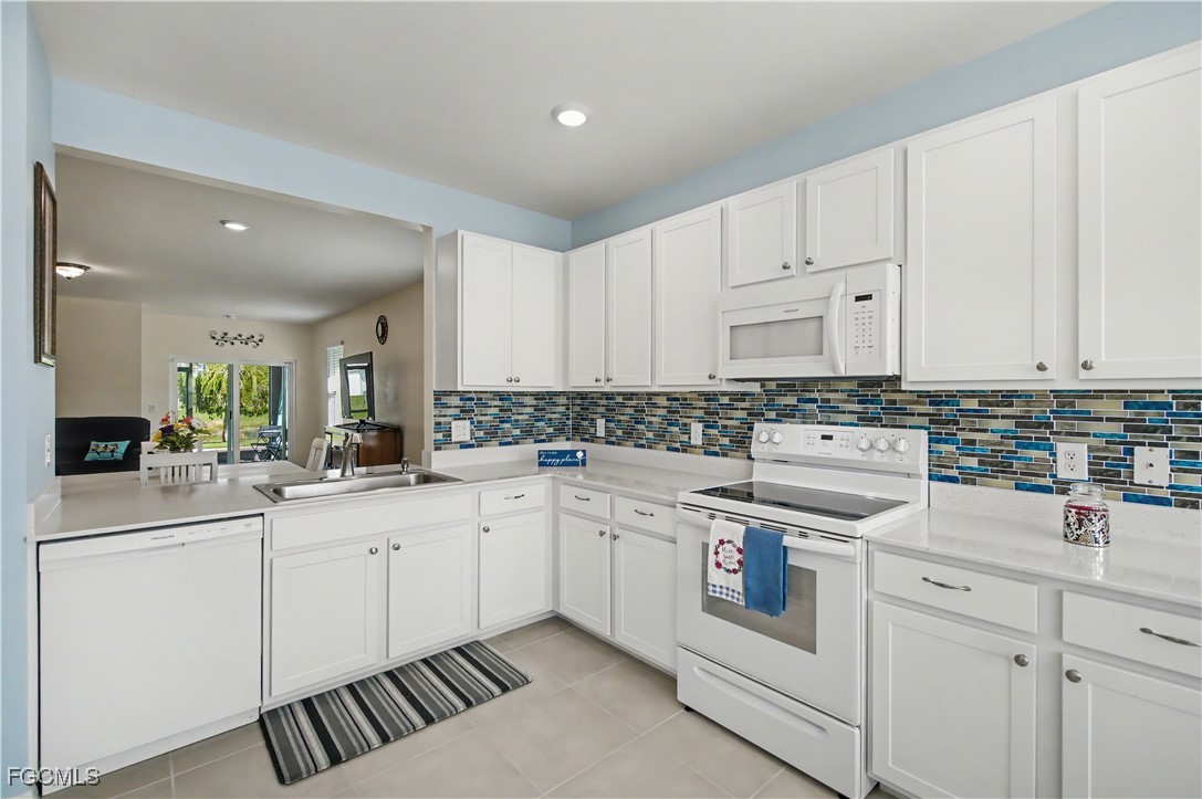 3 Bed Waterfront Home for Sale in Entrada, FL, $309,900 — photo 2