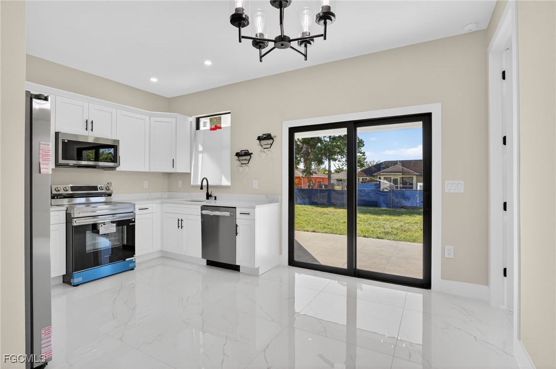 4 Bed SingleFamilyResidence for Sale in Lehigh Acres, FL — photo 2