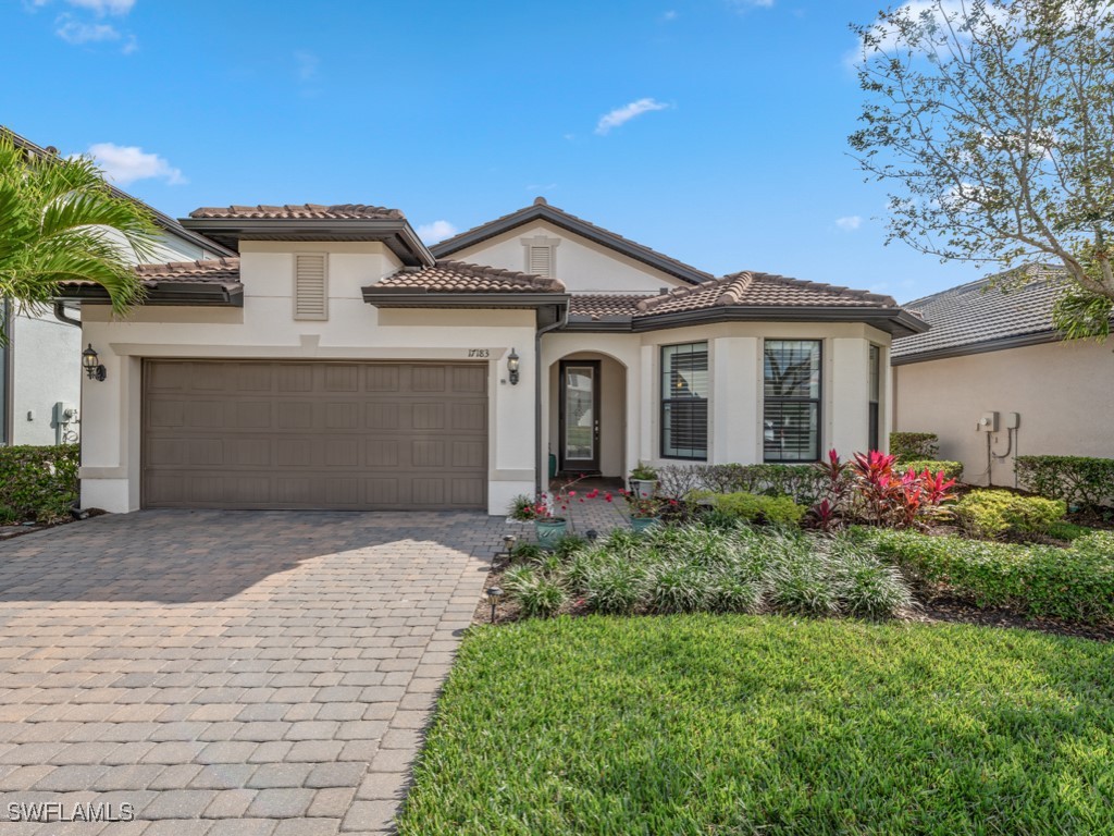 3 Bed SingleFamilyResidence for Sale in Westbrook, photo 2