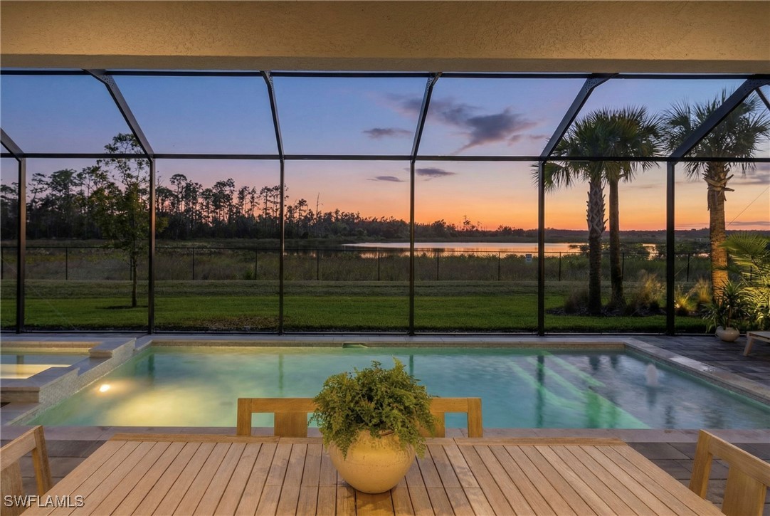 6 Bed Pool Home for Sale in Verdana Village, photo 2