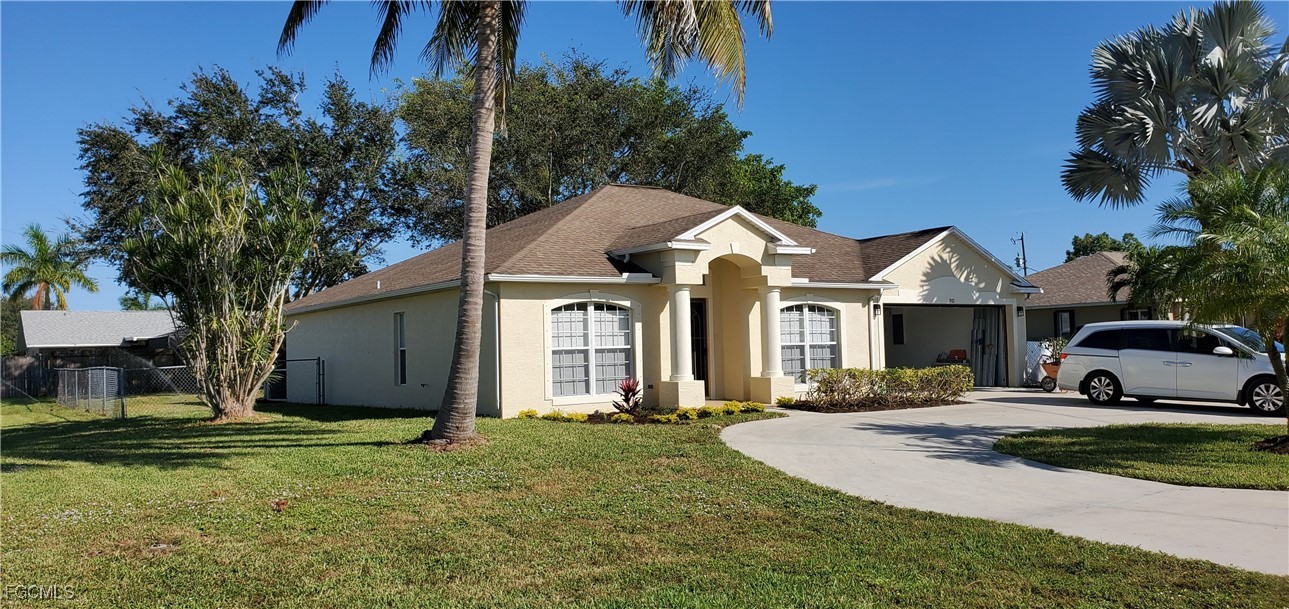 3 Bed SingleFamilyResidence for Sale in Cape Coral, FL — photo 2