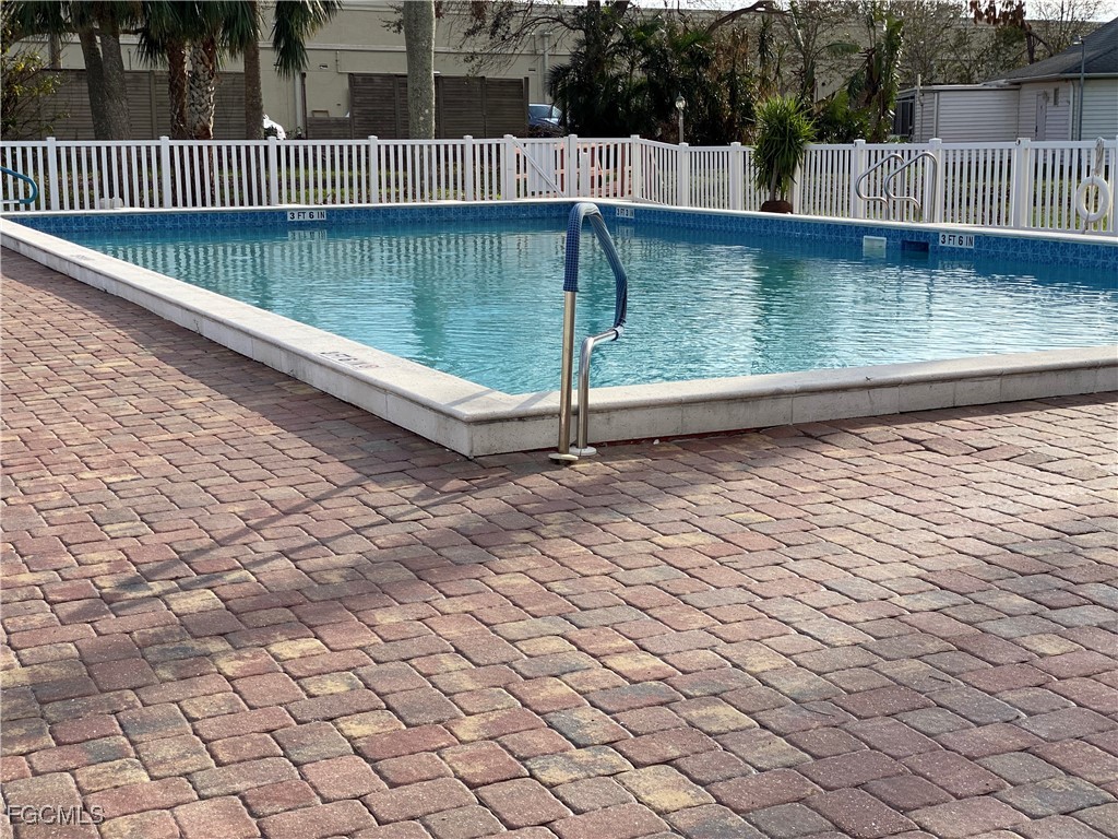 2 Bed Waterfront Home for Sale in Tropic Terrace, photo 2