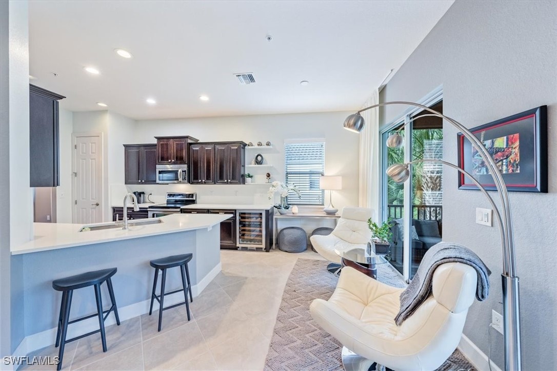 3 Bed Condominium for Sale in Ironstone, photo 2