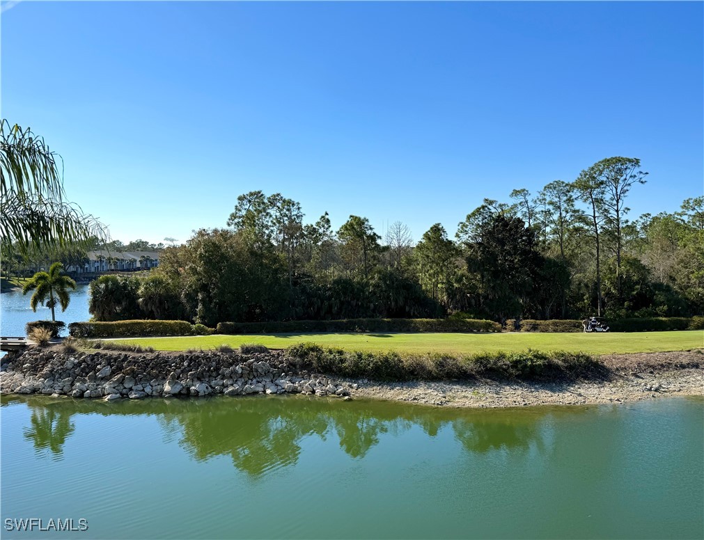 2 Bed Waterfront Home for Sale in Naples, photo 2