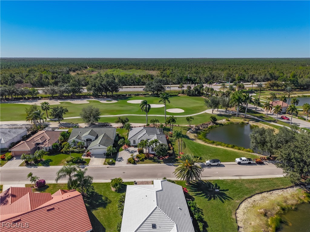 2 Bed SingleFamilyResidence for Sale in North Fort Myers, FL — photo 2