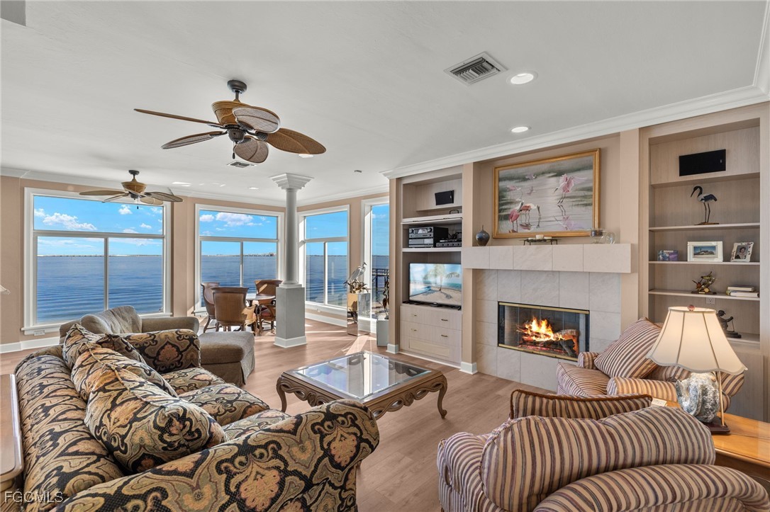 4 Bed Pool Home for Sale in Anhinga Estates, photo 2