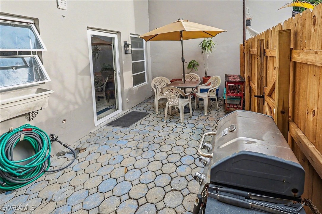 2 Bed Condominium for Sale in Naples, FL, $197,000 — photo 2