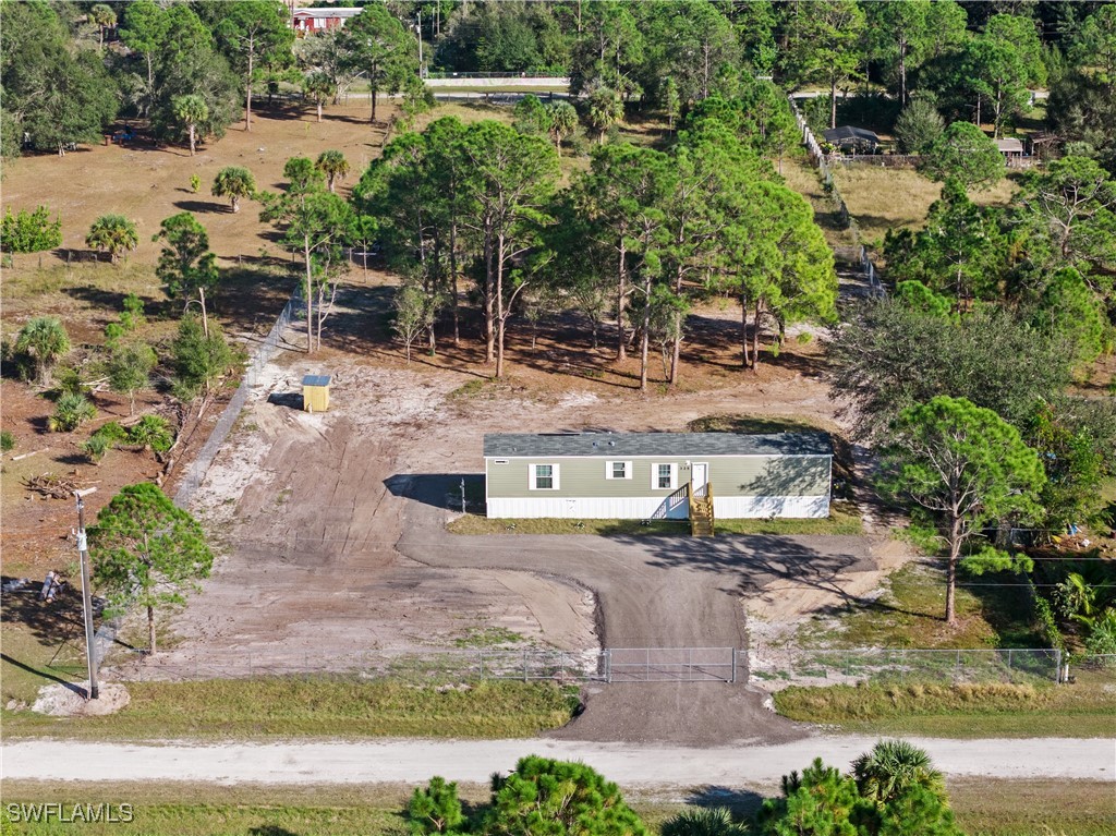 3 Bed ManufacturedHome for Sale in Montura, FL, $249,950 — photo 2