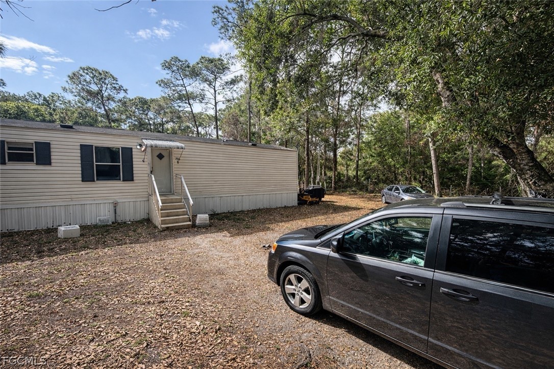 3 Bed SingleFamilyResidence for Sale in Clewiston, FL — photo 2