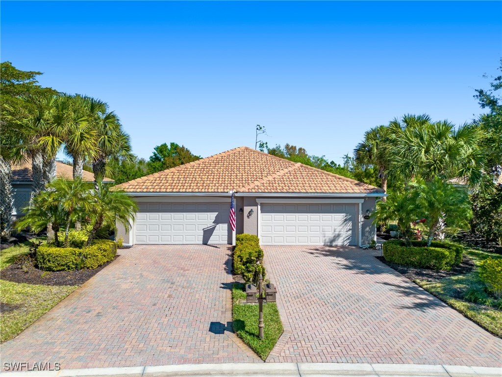 2 Bed Attached for Sale in Bella Terra, FL — photo 2