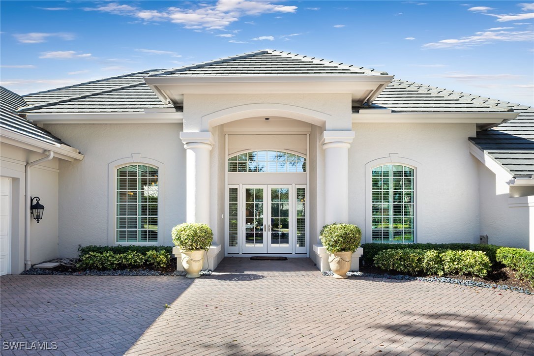 4 Bed Pool Home for Sale in Naples, photo 2